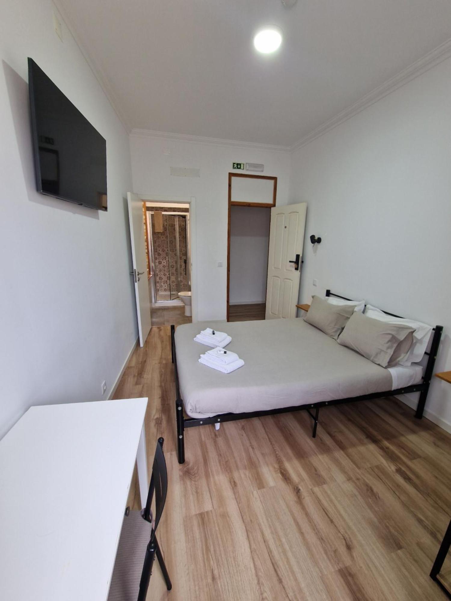 Wolley - Peniche Guesthouse エクステリア 写真